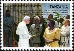 Anniversaries & Events - Mwalimu J.K. Nyerere greeting Pope John Paul II in Dar es Salaam - Philately Tanzania stamps